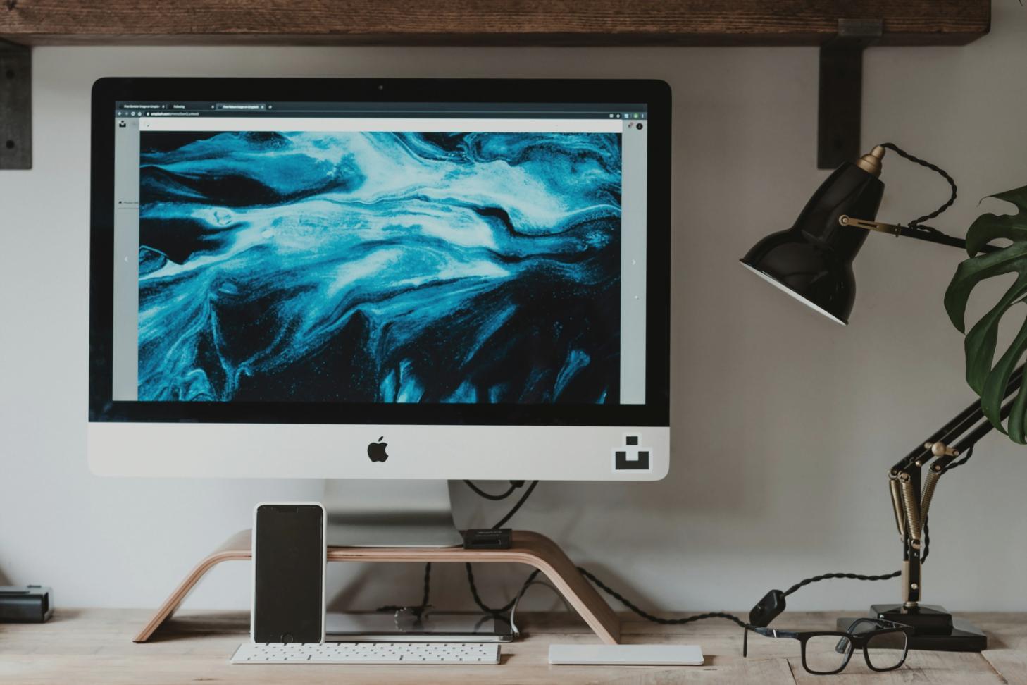 Espace de travail moderne pour entrepreneur digital